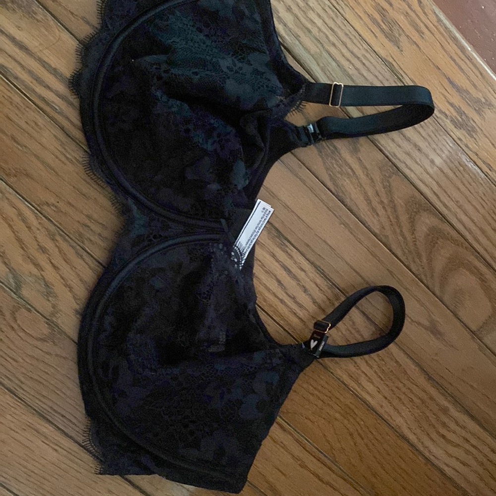 Brand new as is lace bra